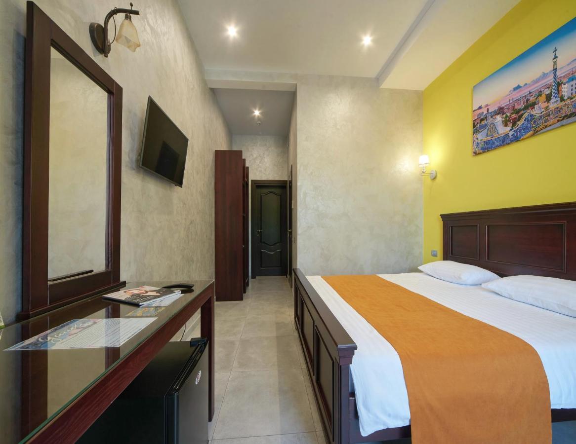 Gaudi Stylish Hotel أوديسا المظهر الخارجي الصورة